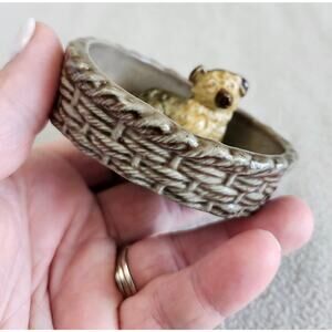 Vintage Wade England Puppy Figurine Basket Gray Ceramic Collectible